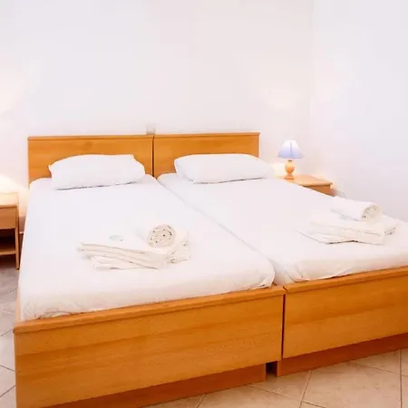 - Comfort One Bedroom B1 Apartment